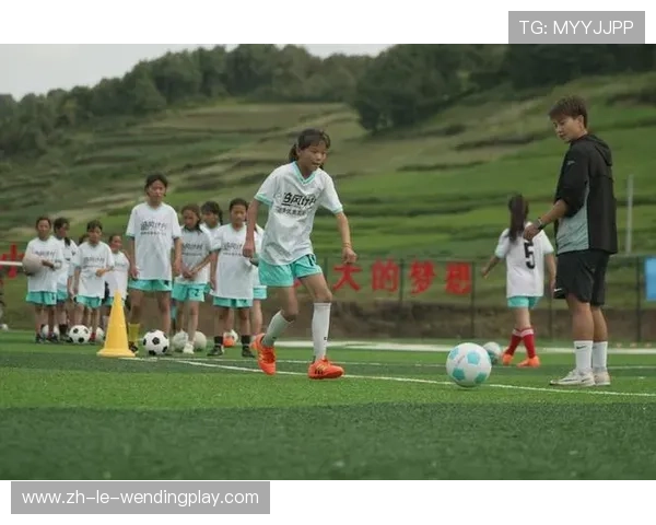 第十座中国女足主题球场陕西宜君落成助力乡村体育发展 第十座中国女足主题球场陕西宜君落成助力乡村体育发展